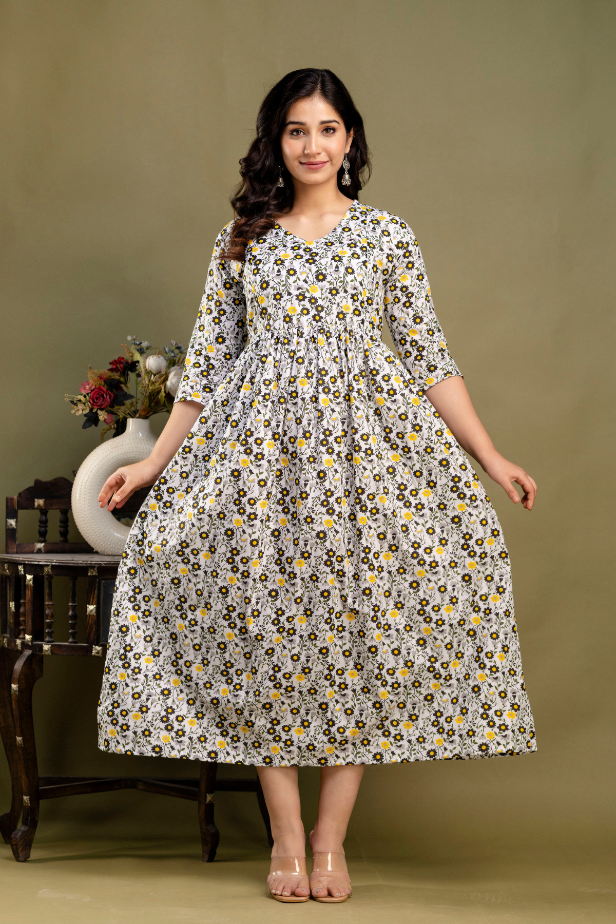 Pure Cotton Maternity Dress With Both-Side Hidden Zip - Bee Sunshine Position 7
